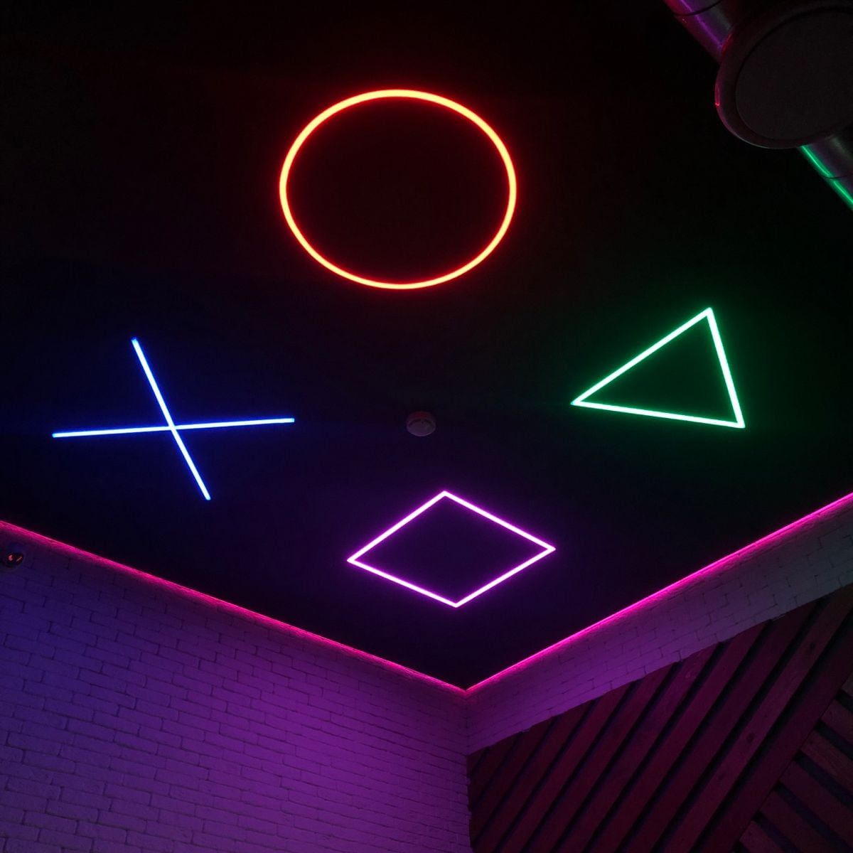 Oyun və VIP zona üçün neon nümunəsi N-062