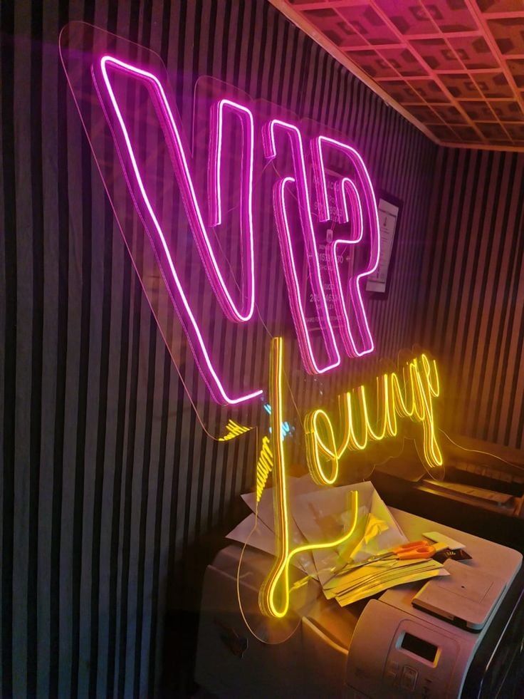 Kafe və pub üçün neon nümunəsi N-015