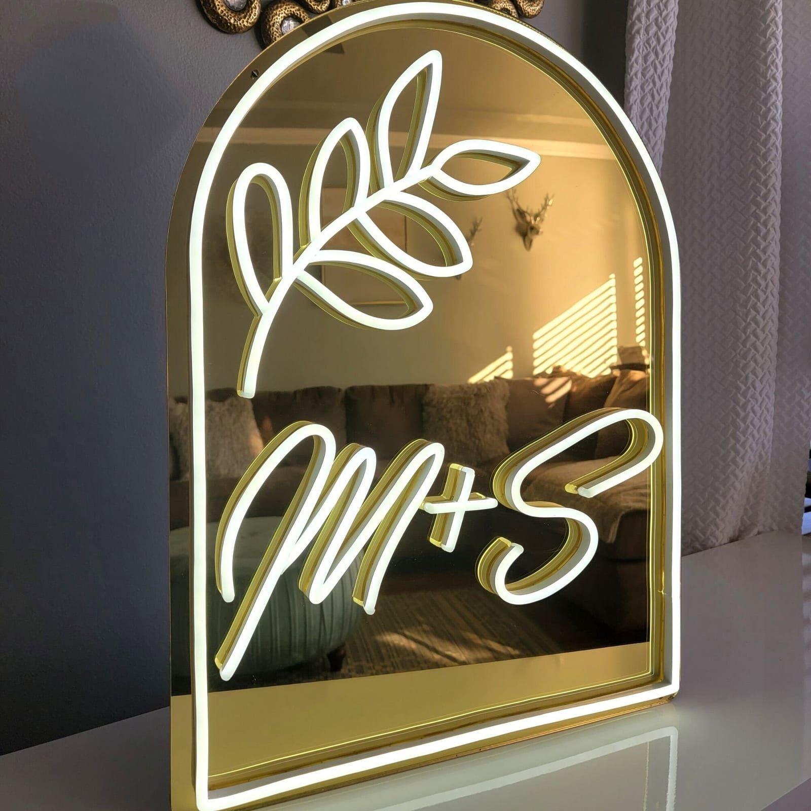 Toy və nişan üçün neon nümunəsi N-115