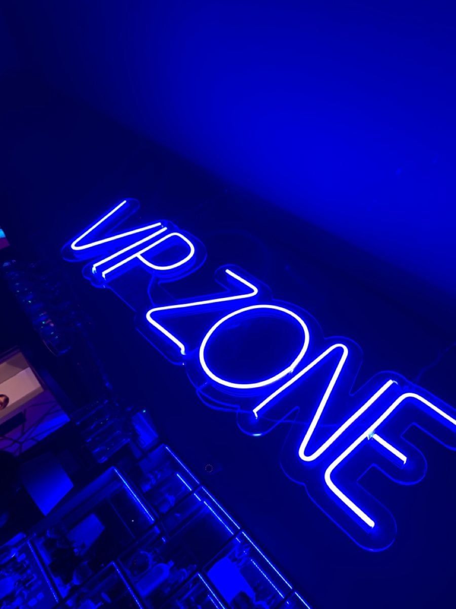 Oyun və VIP zona üçün neon nümunəsi N-064