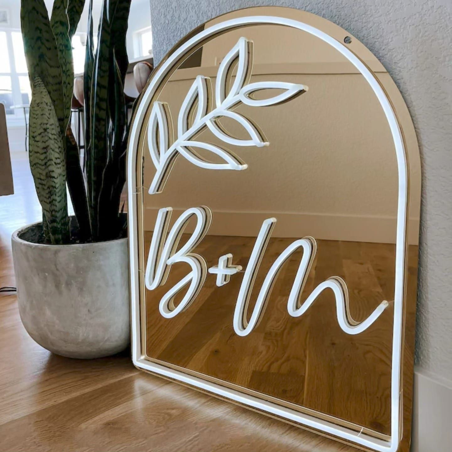 Toy və nişan üçün neon nümunəsi N-116