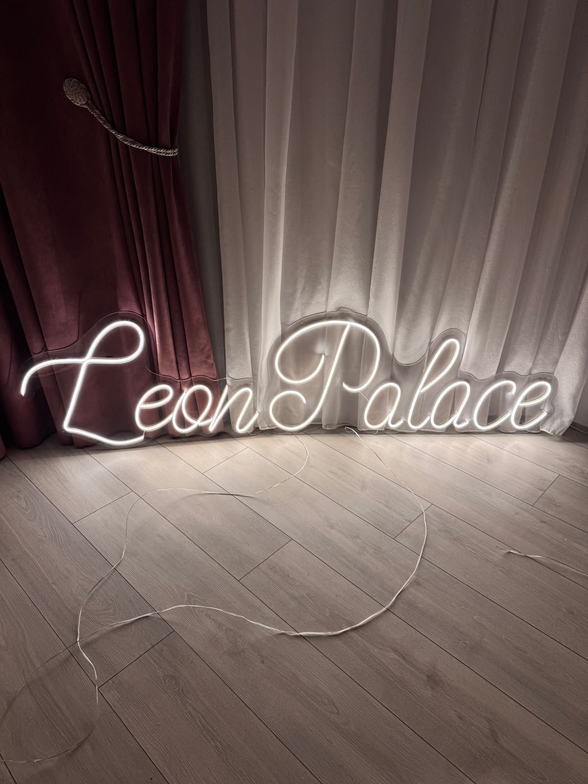 Toy və nişan üçün neon nümunəsi N-118