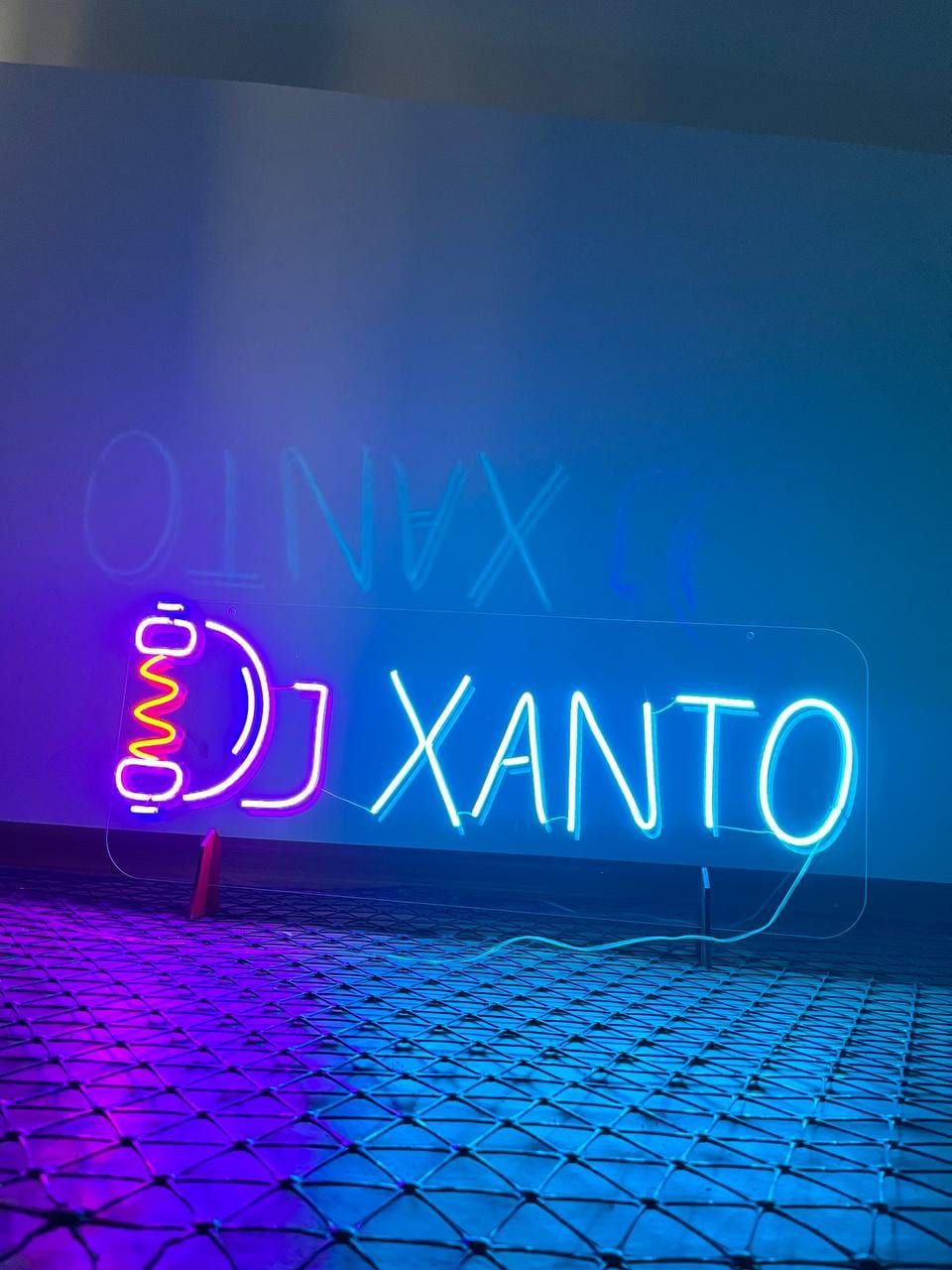 Ofis üçün neon nümunəsi N-058