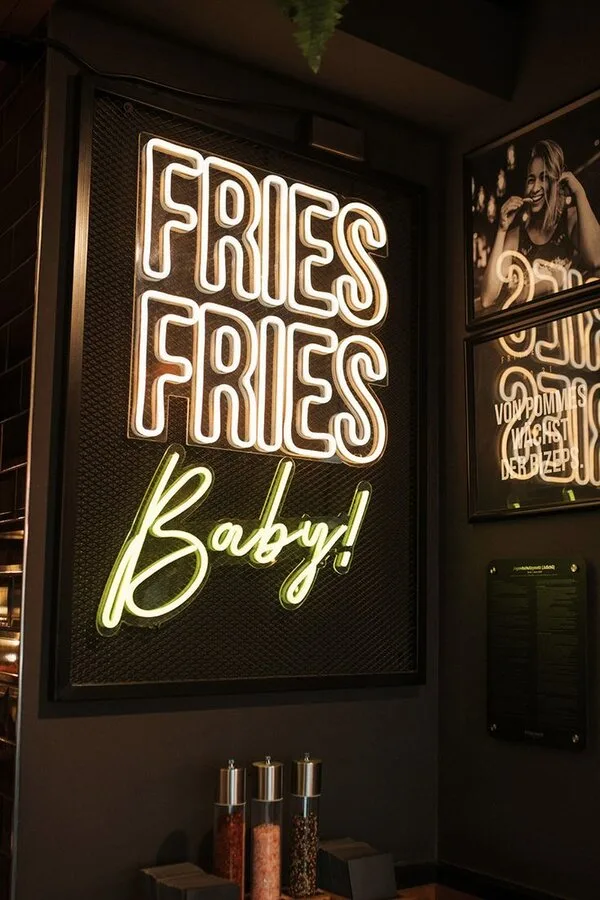 Neon sifariş 11 — Kafe Neonları